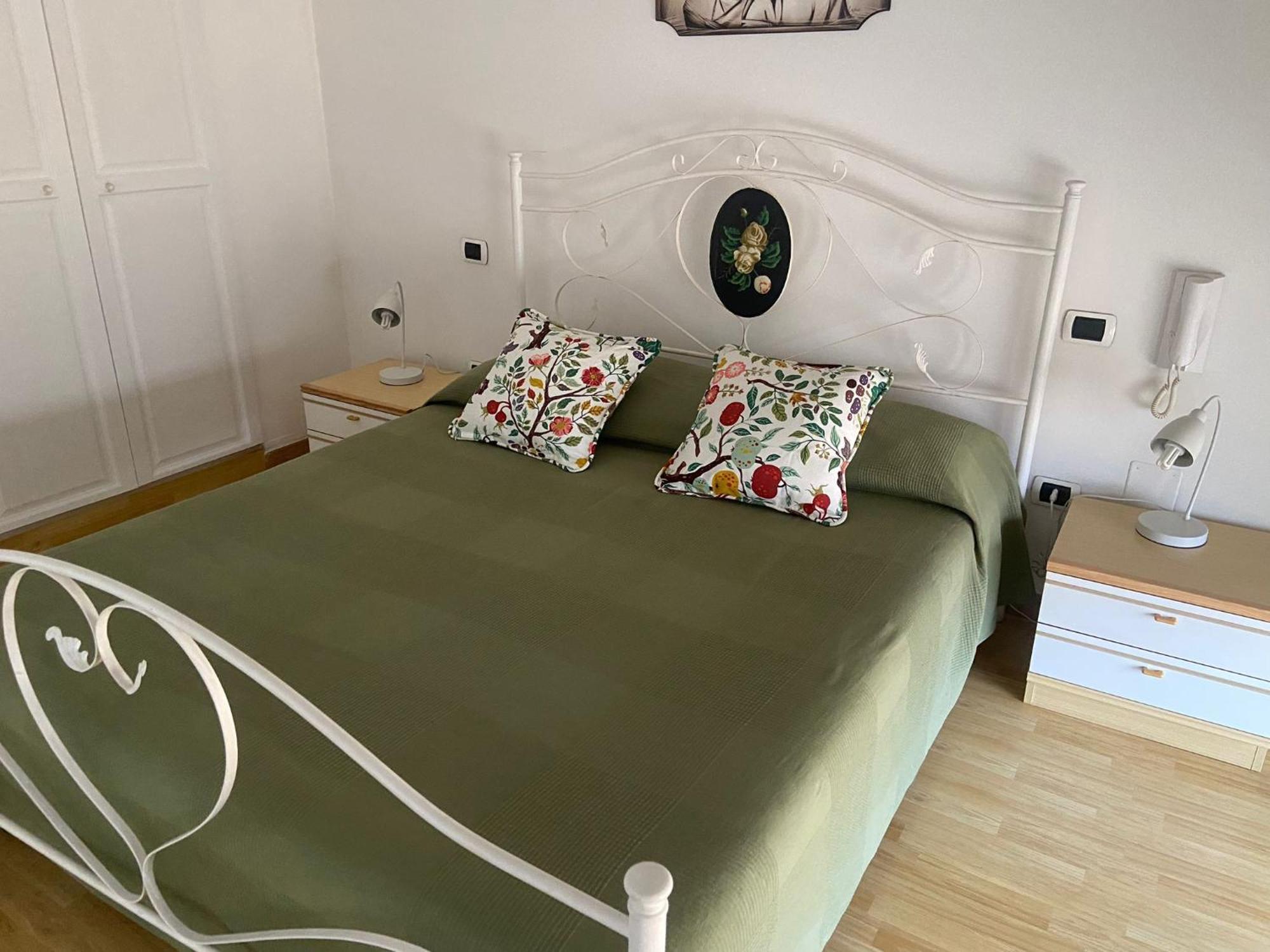 Pm 13A Via Tenente Devenuto Guest House Giovinazzo Ngoại thất bức ảnh